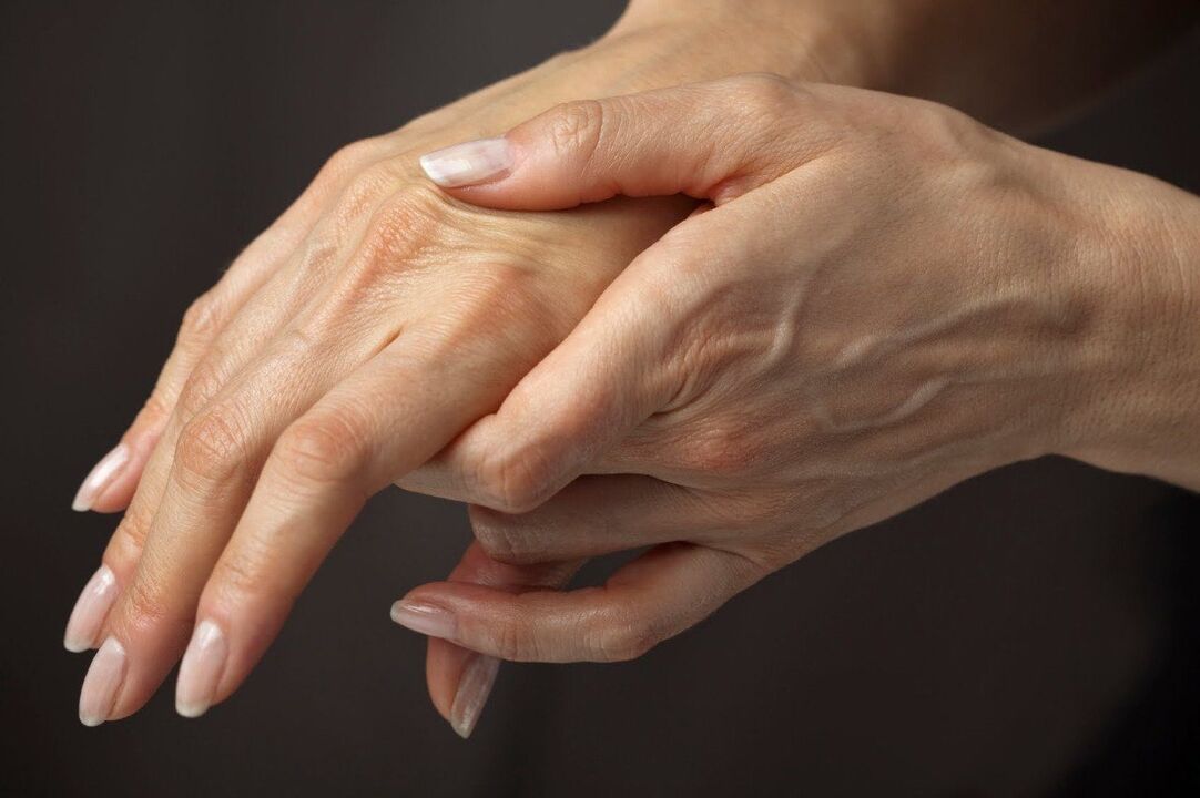 sintomas de dor nas articulações dos dedos