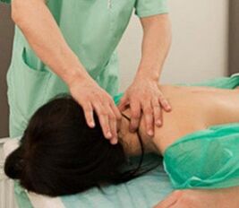 Massagem com osteocondrose cervical