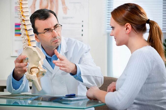 Apelar a um especialista para o tratamento da osteocondrose lombar